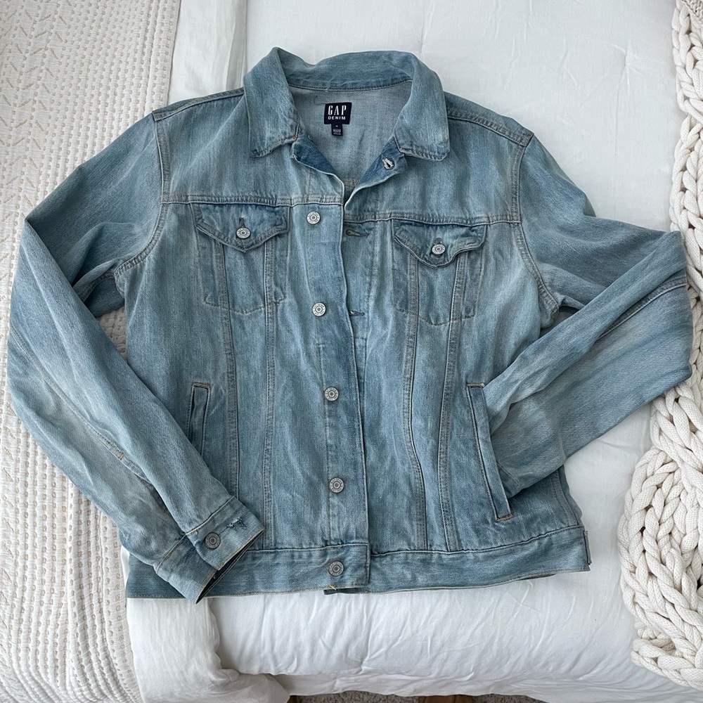 Gap men’s denim jacket